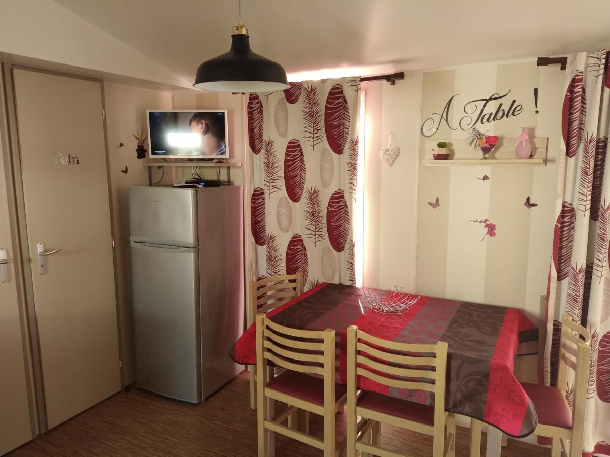 Mobilhome Camping Proche Des Plages Сен-Жан-де-Мон Экстерьер фото